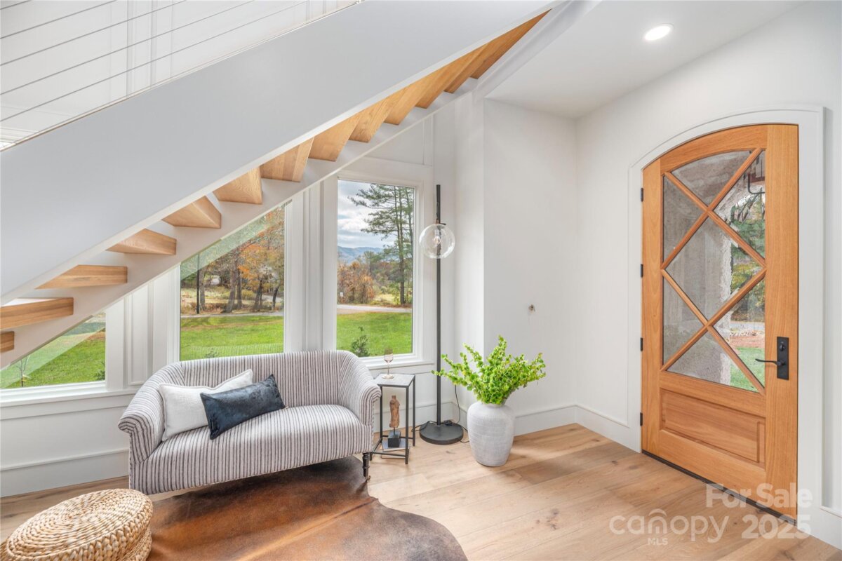 Black Mountain 6 4316889f