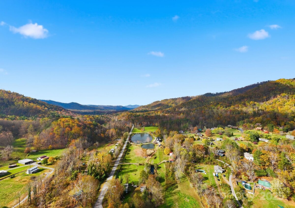 Weaverville 4 4316937d