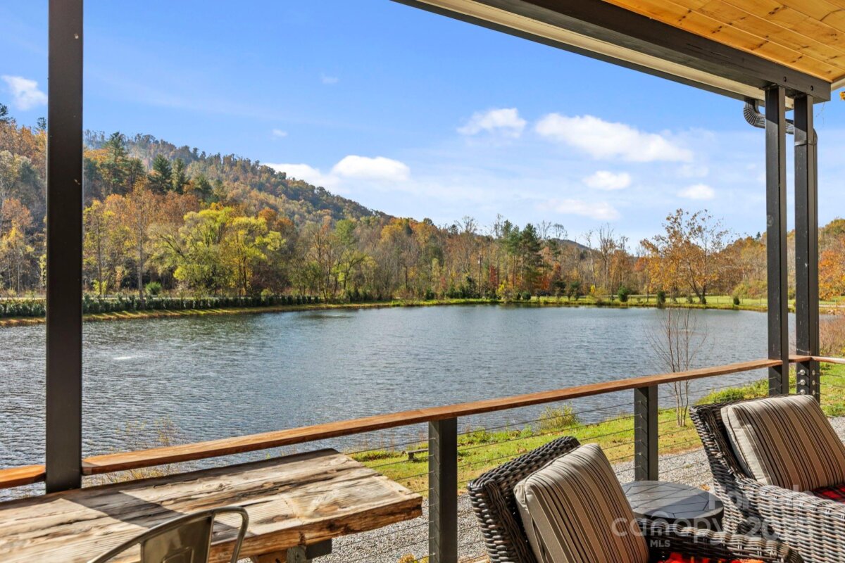 Weaverville 7 4316937g