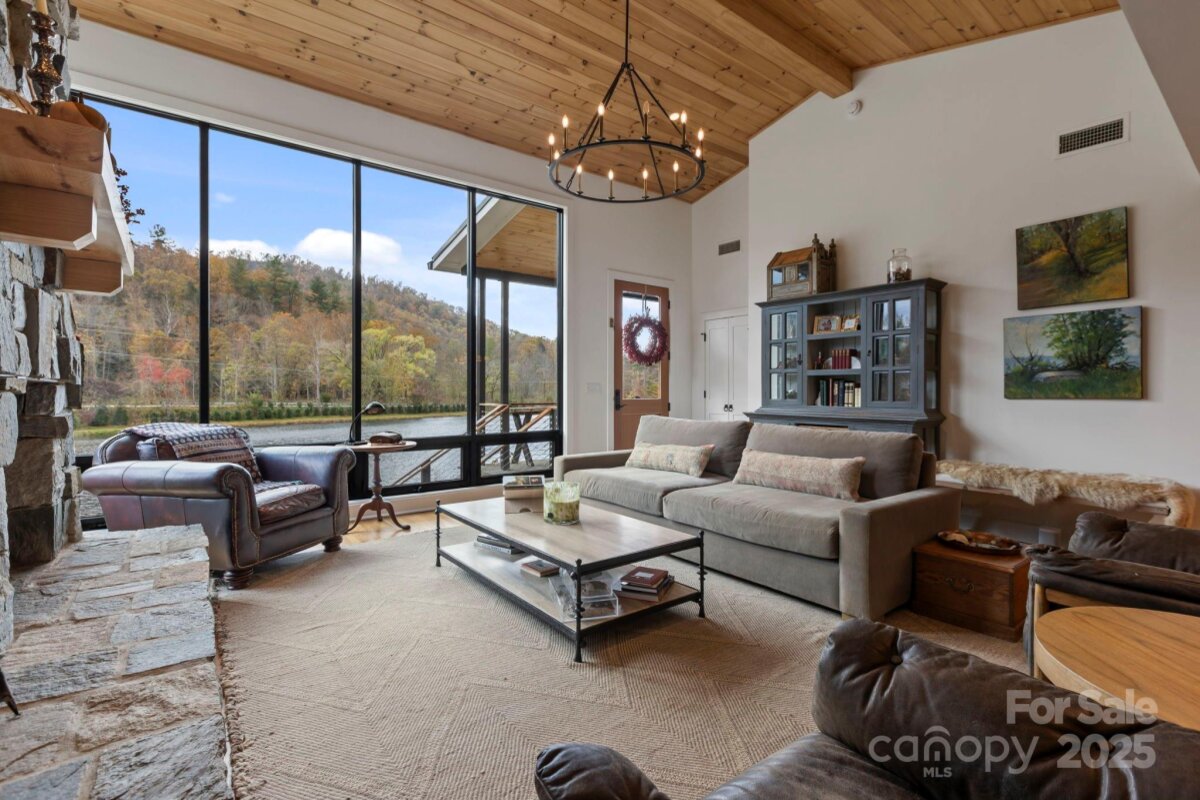 Weaverville 11 4316937k