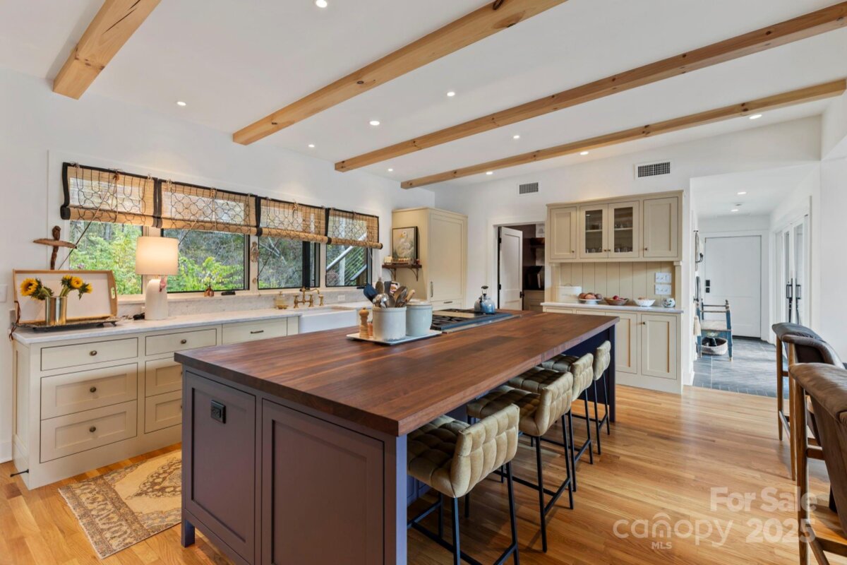 Weaverville 13 4316937m