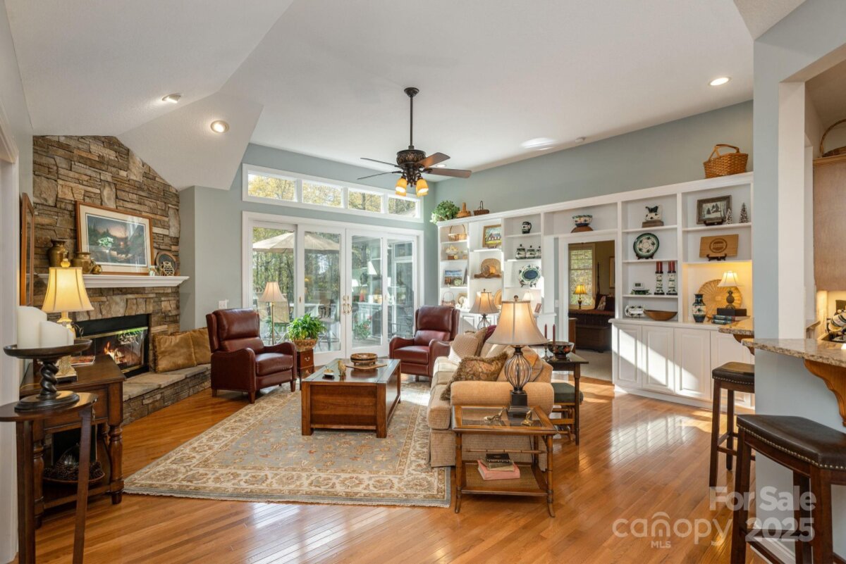 Flat Rock 8 4317018h