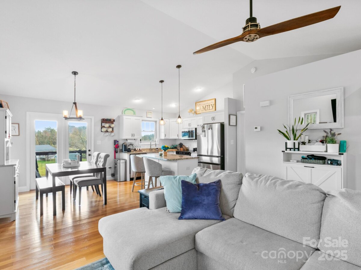 Weaverville 2 4317353b