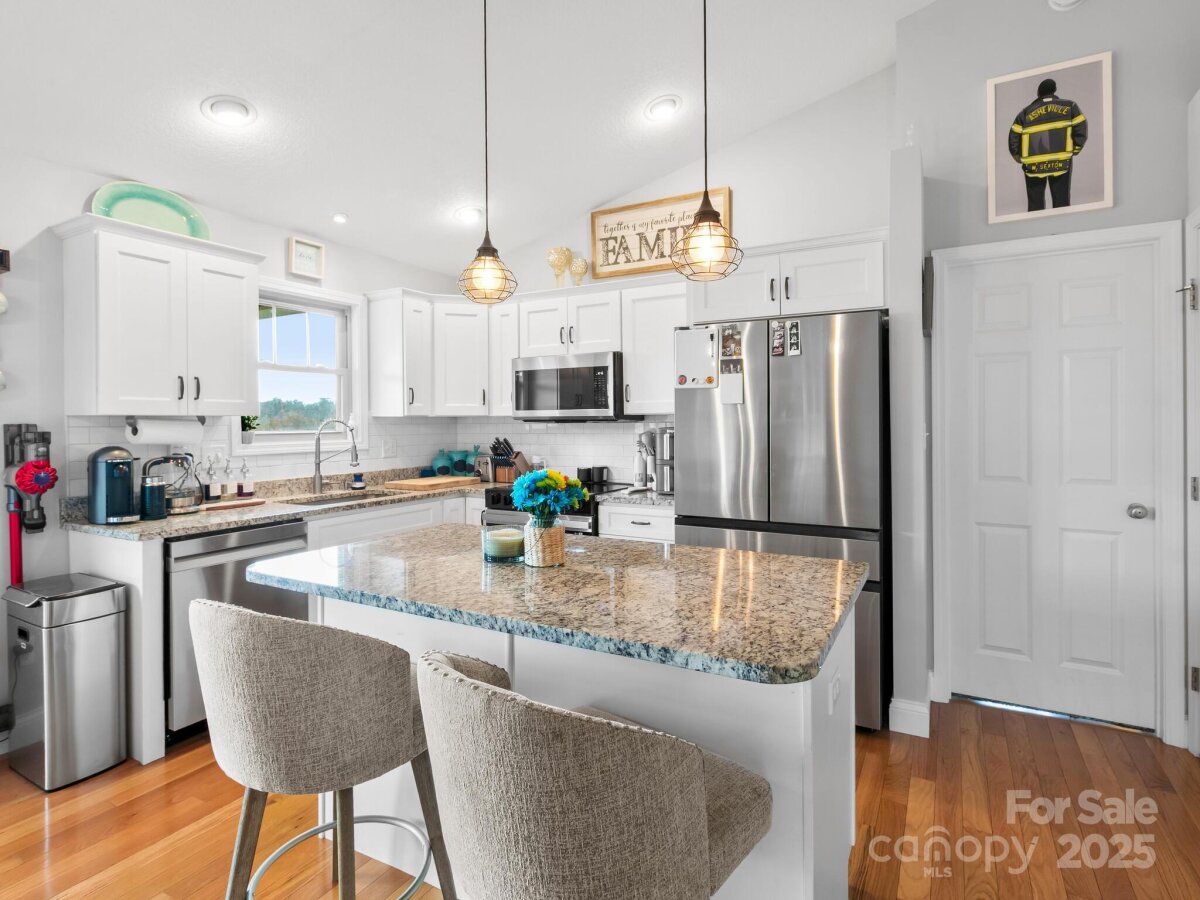 Weaverville 11 4317353k