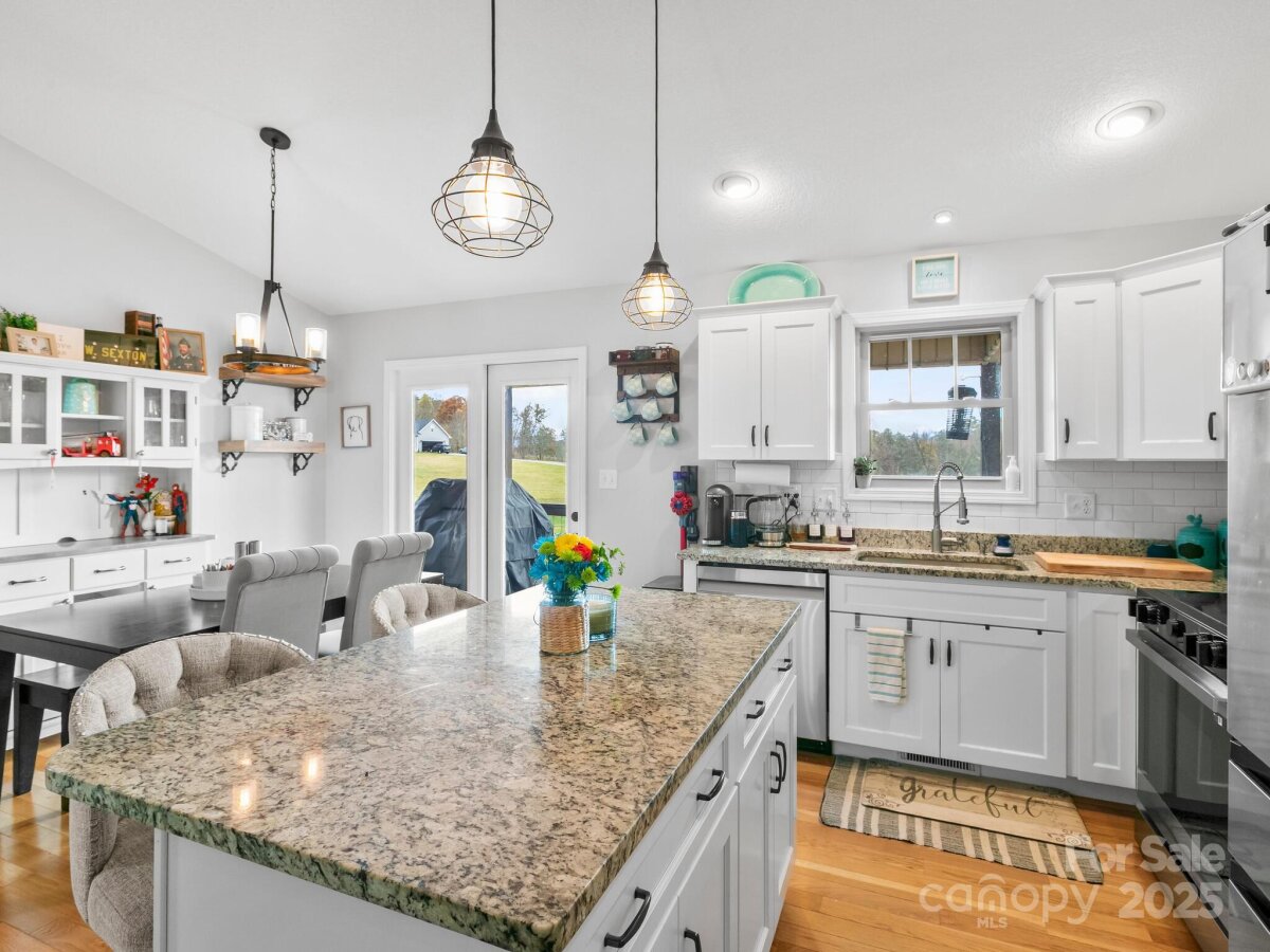 Weaverville 14 4317353n