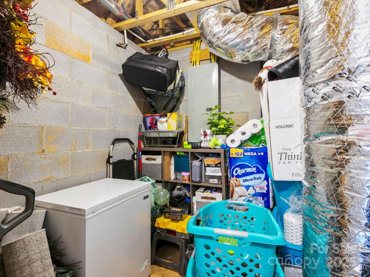 Weaverville 25 4317353y