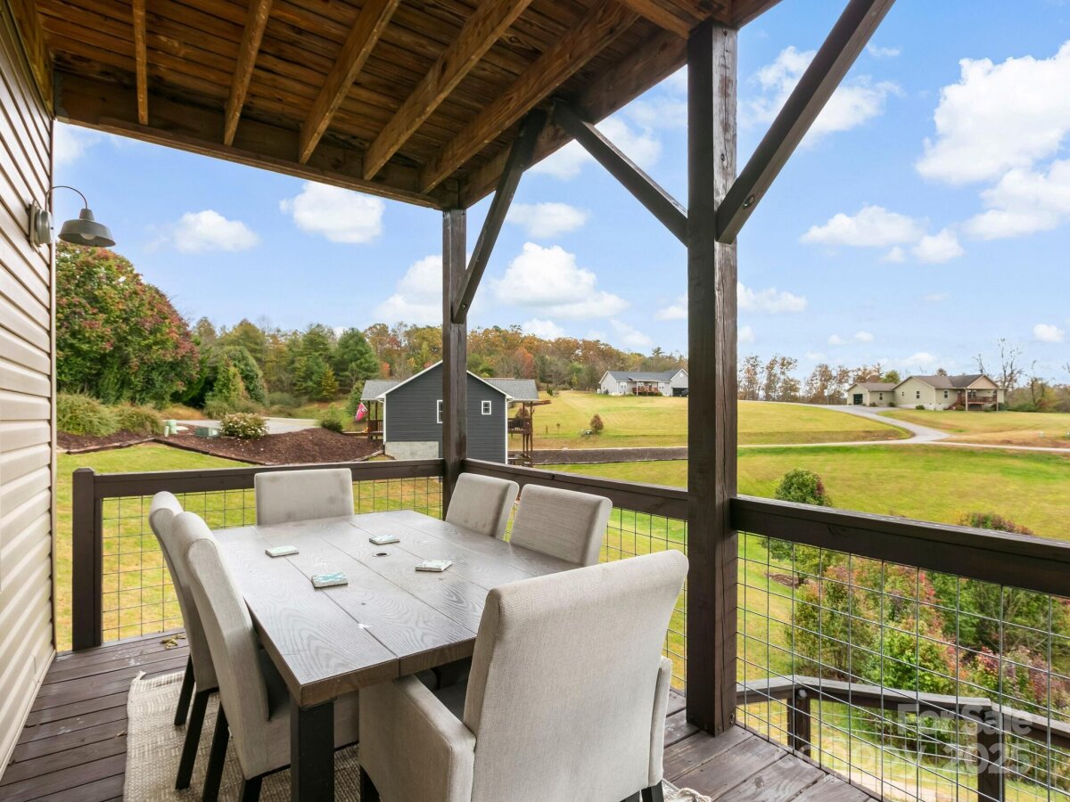 Weaverville 26 4317353z