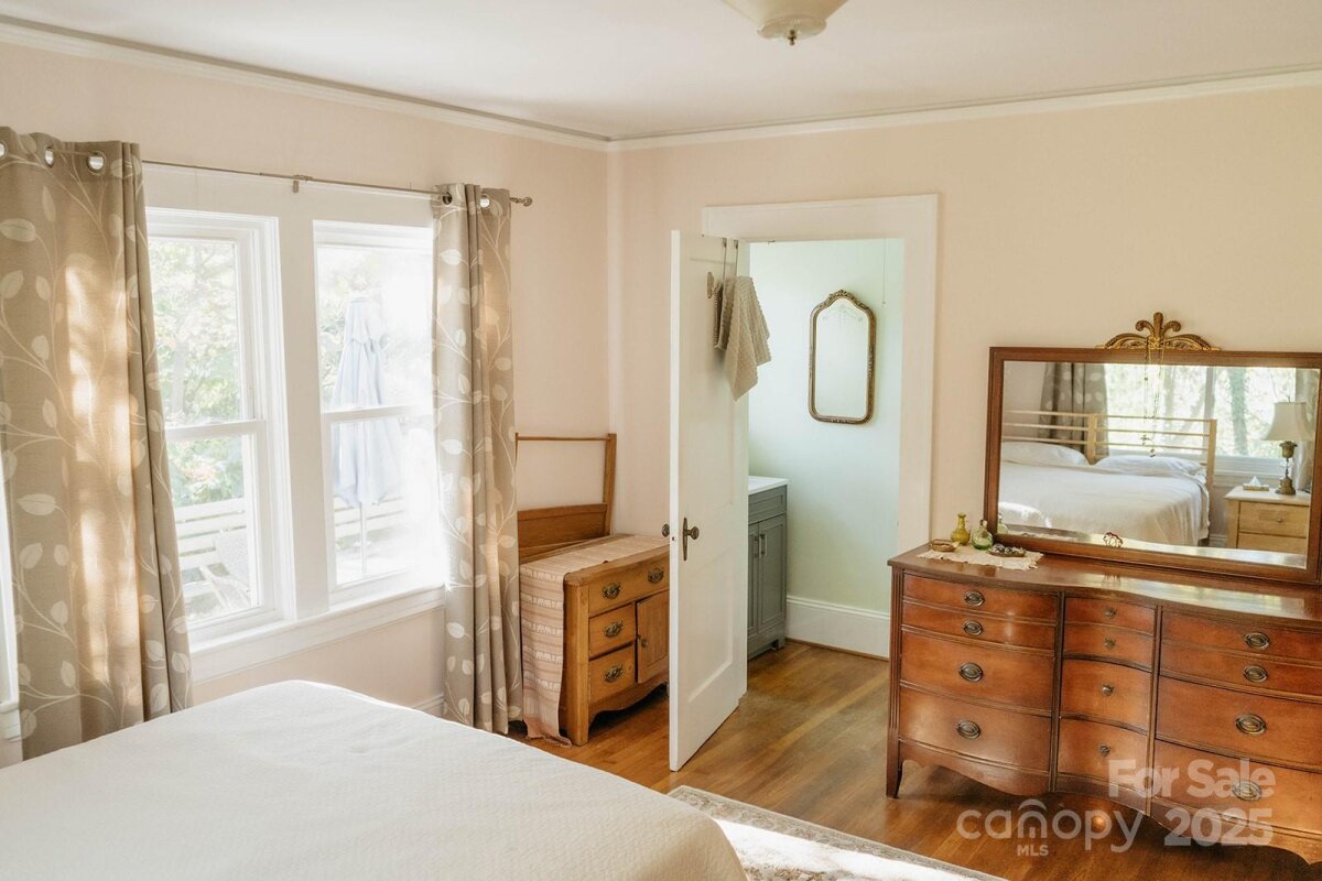 Kenilworth 18 4317525r