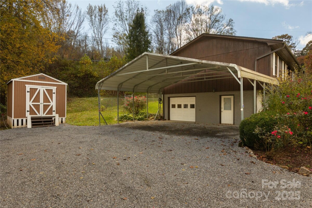 Leicester 2 4317548b