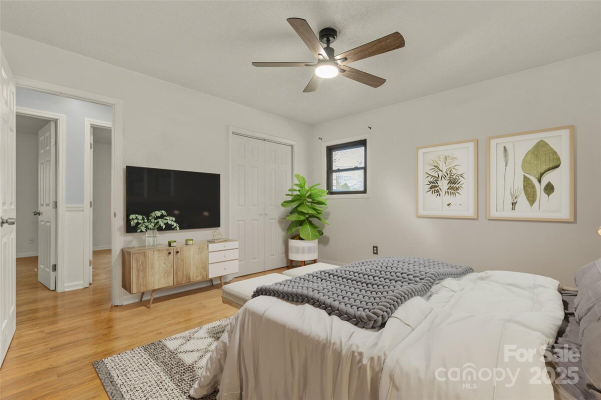 Leicester 11 4317548k