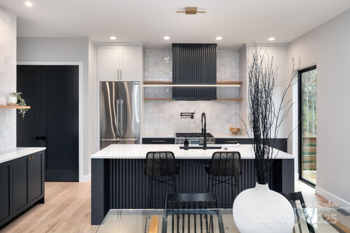 Fairview 16 4318273l