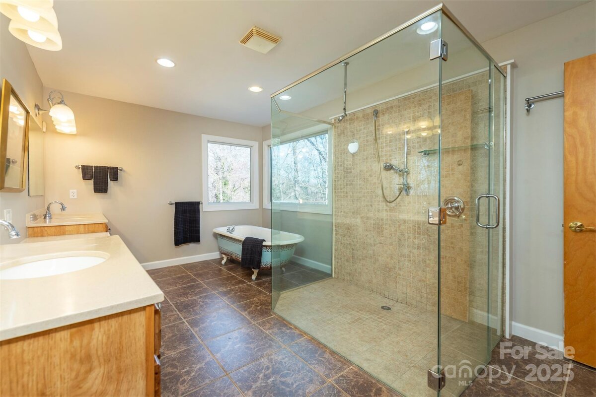 Waynesville 17 4318397q