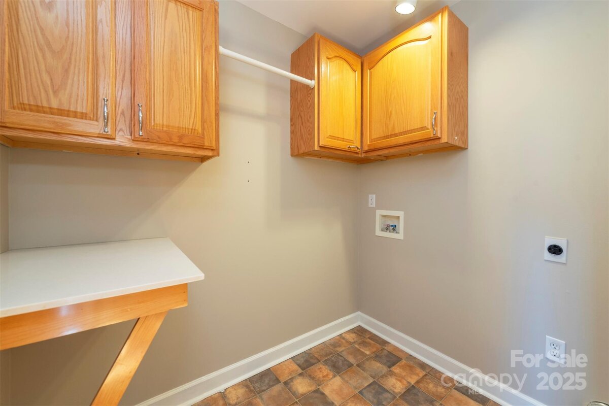 Waynesville 23 4318397w