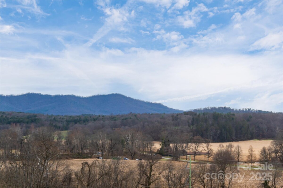 West Asheville 8 4318476h