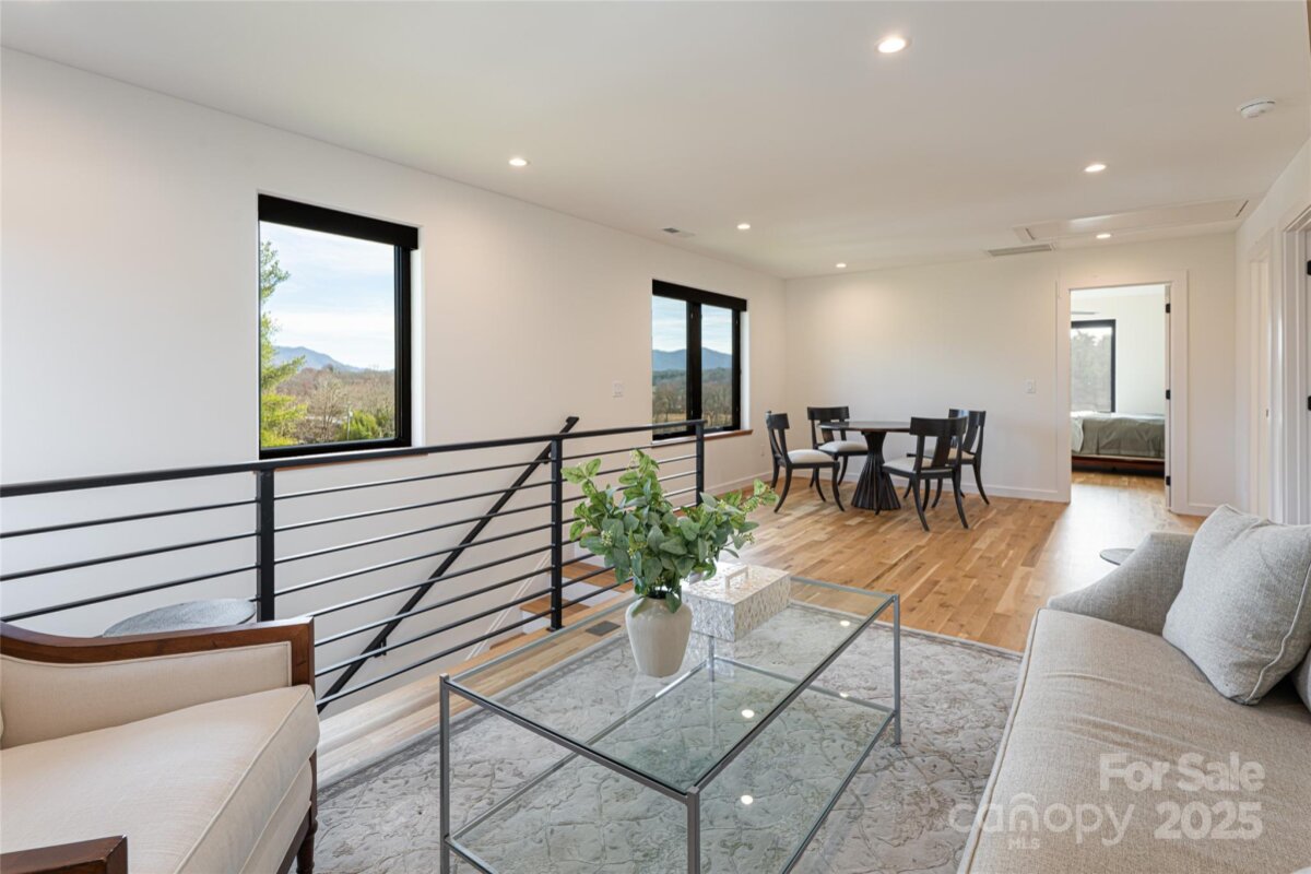 West Asheville 15 4318476o