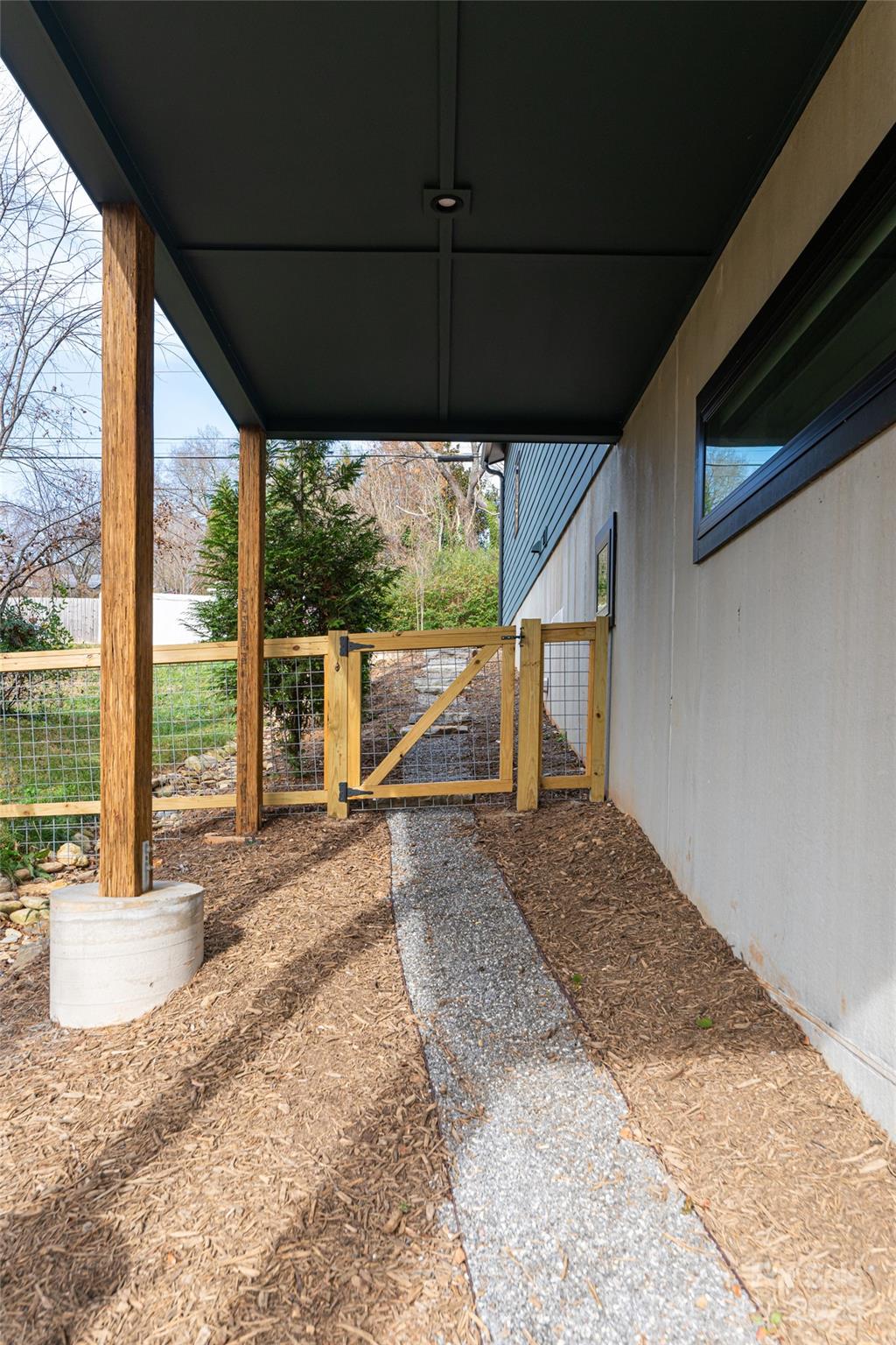 West Asheville 26 4318476z