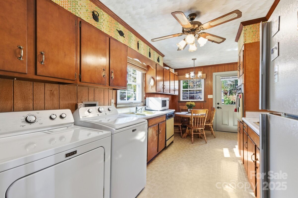 Haw Creek 13 4318510m