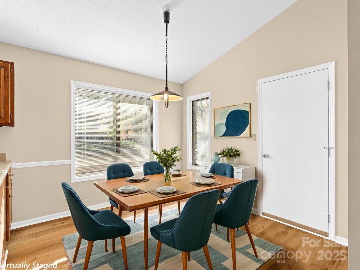 Avery Creek 9 4318893i