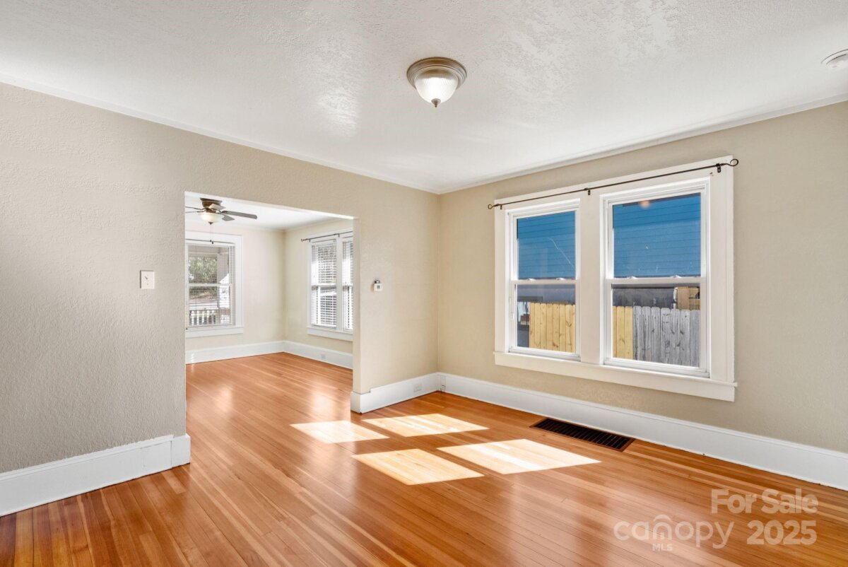 Five Points 9 4318906i