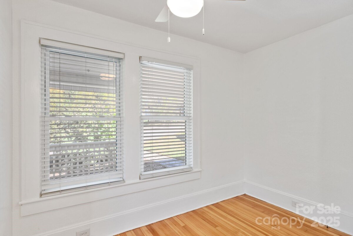 Five Points 19 4318906s