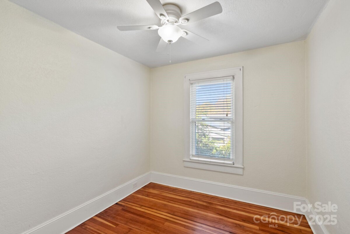 Five Points 23 4318906w