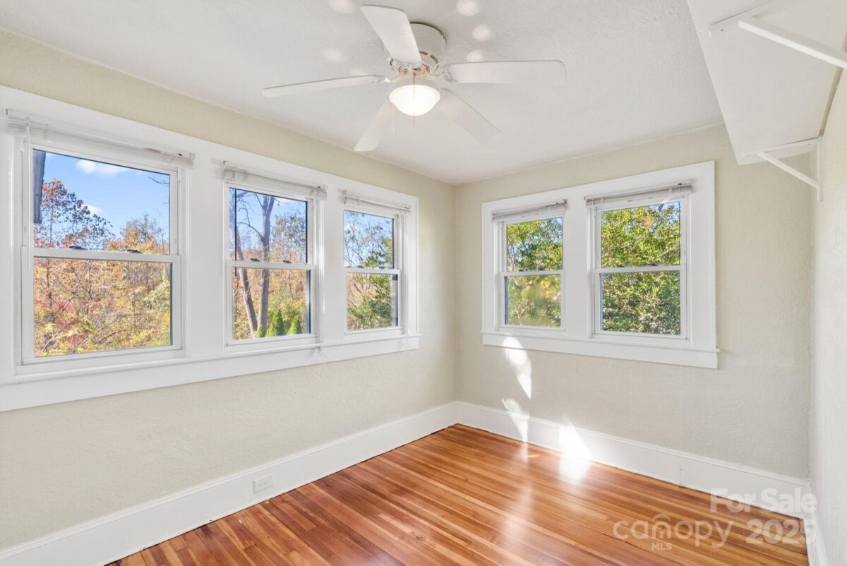 Five Points 25 4318906y