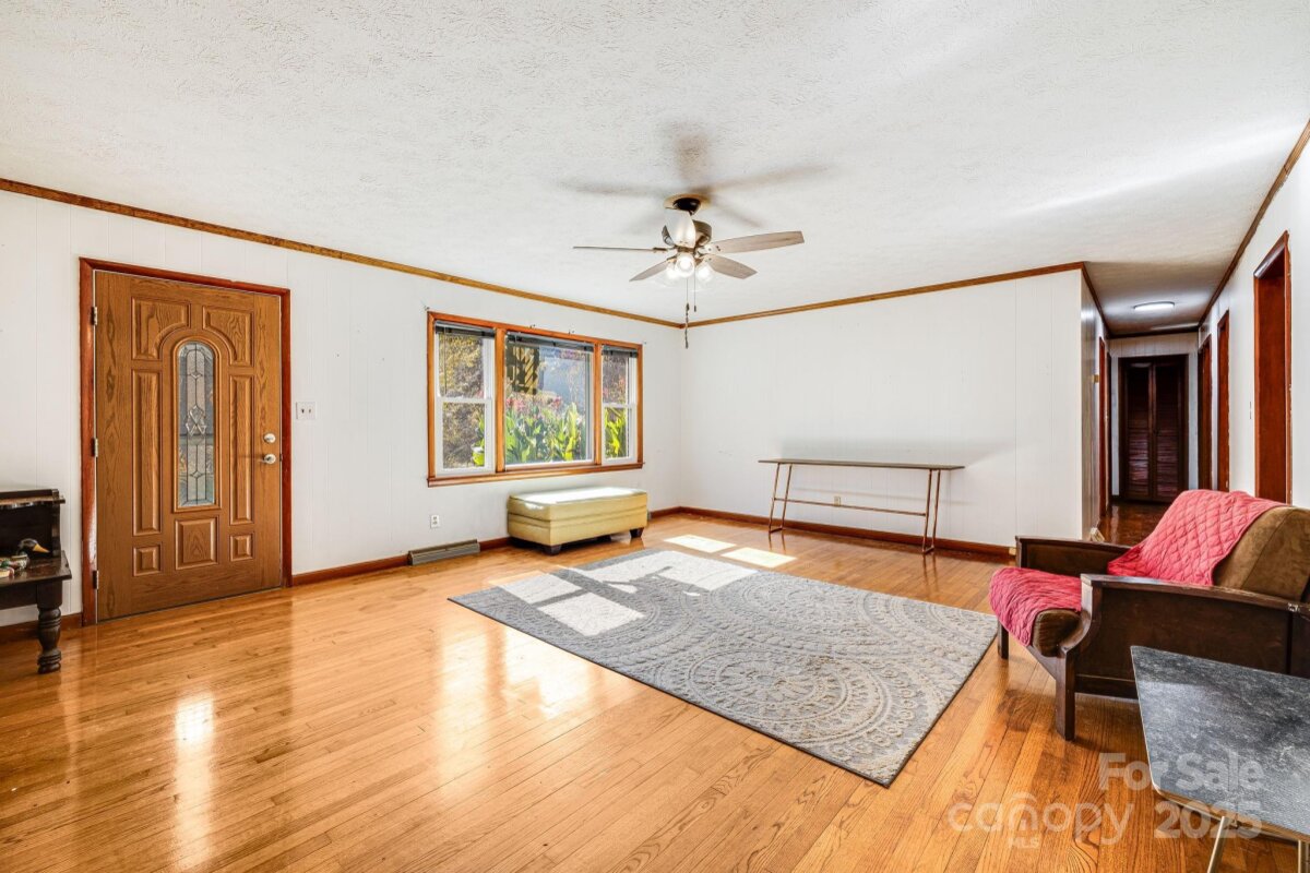 Mars Hill 8 4318922h