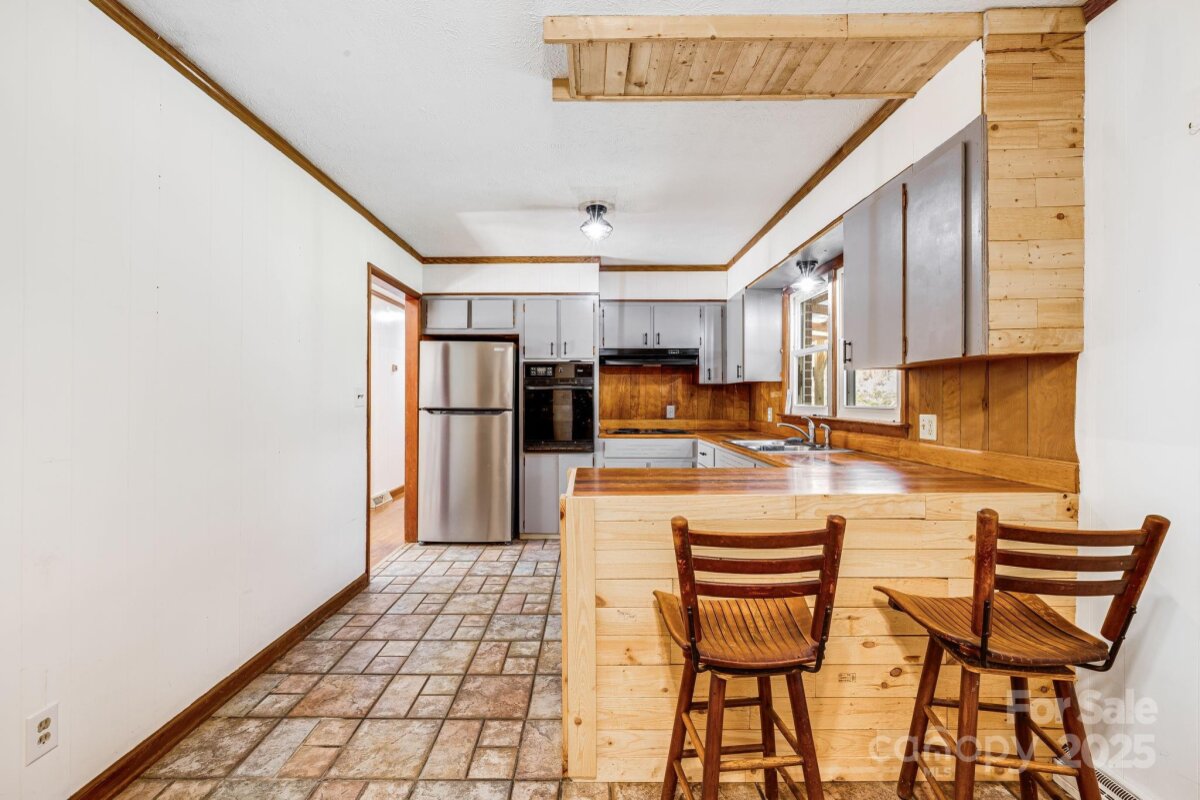 Mars Hill 12 4318922l