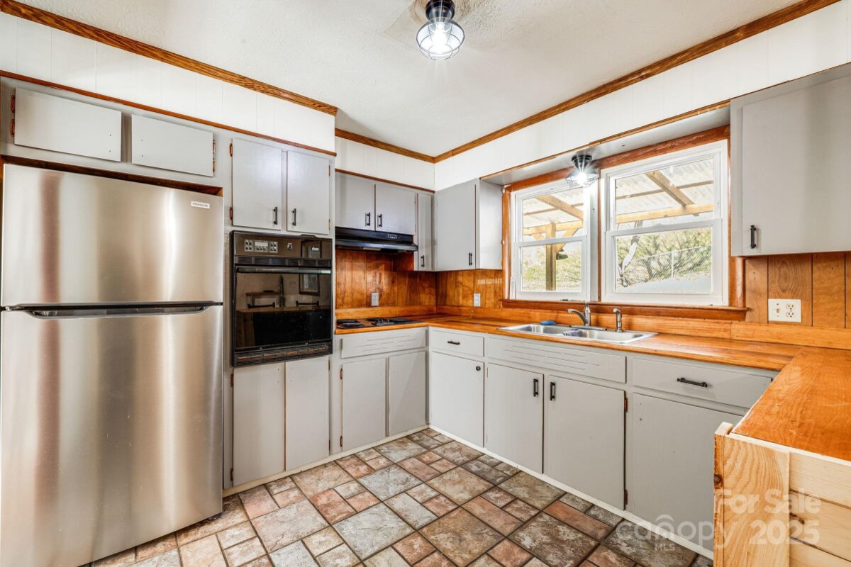 Mars Hill 13 4318922m