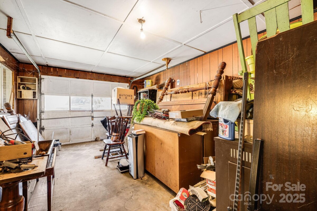 Mars Hill 22 4318922v