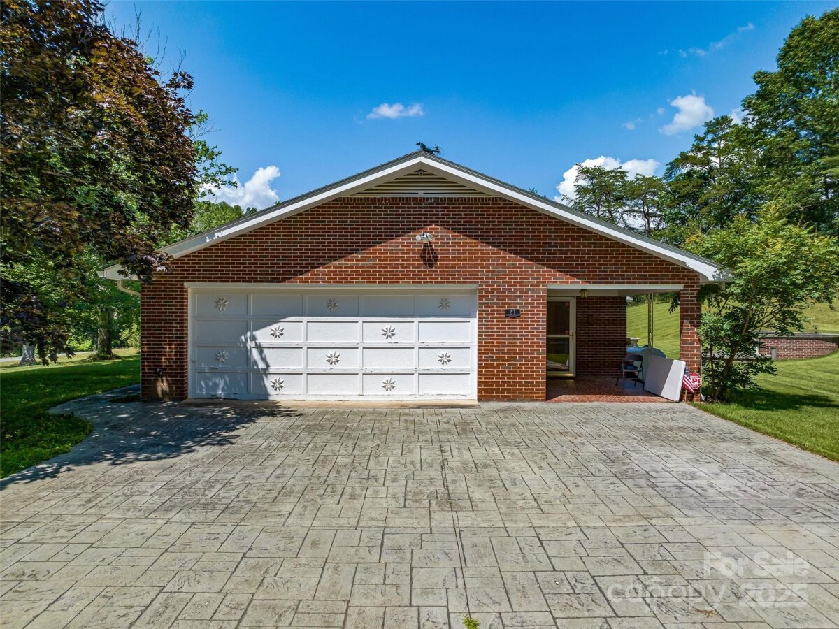 Weaverville 8 4318978h