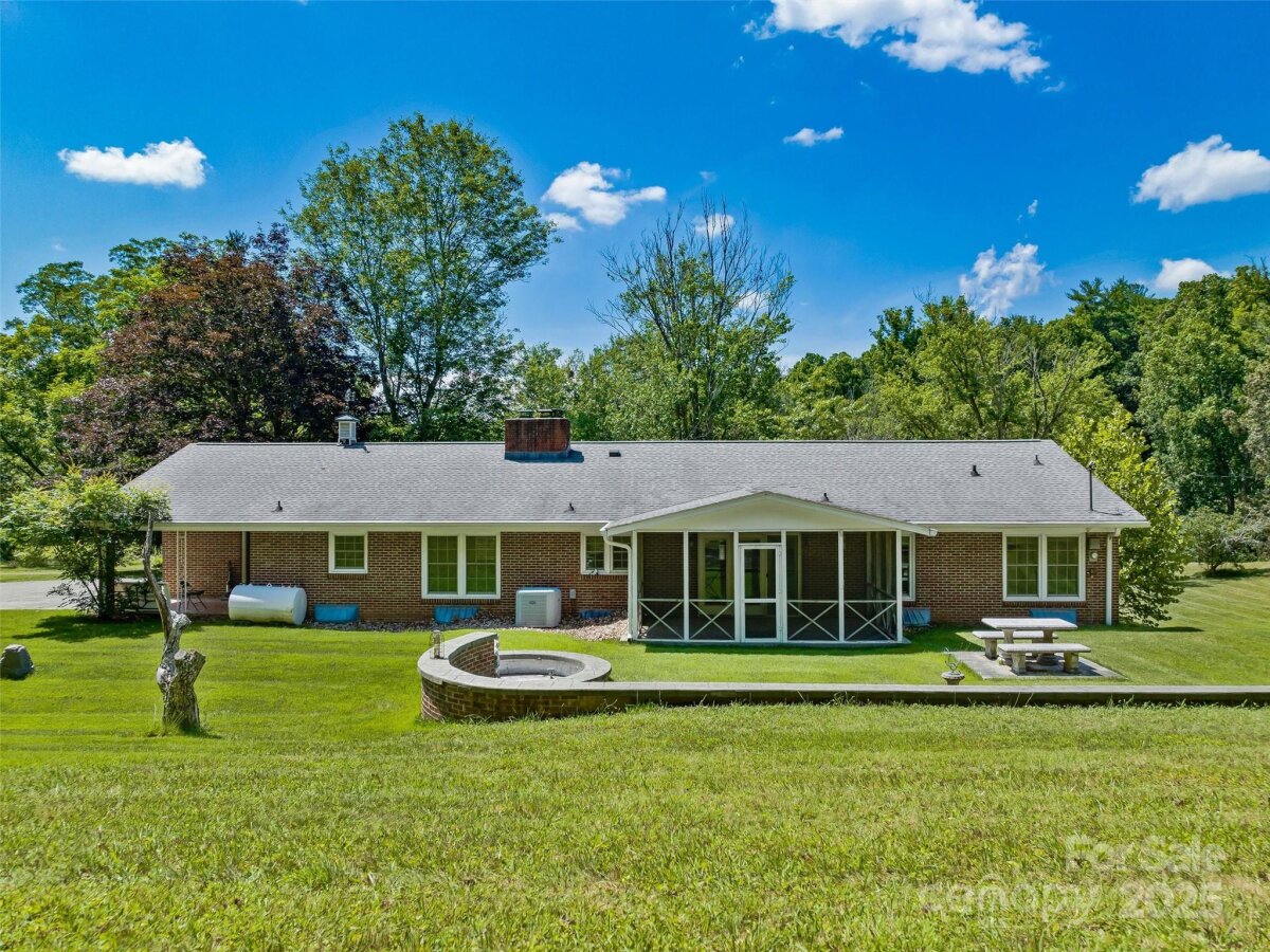 Weaverville 9 4318978i