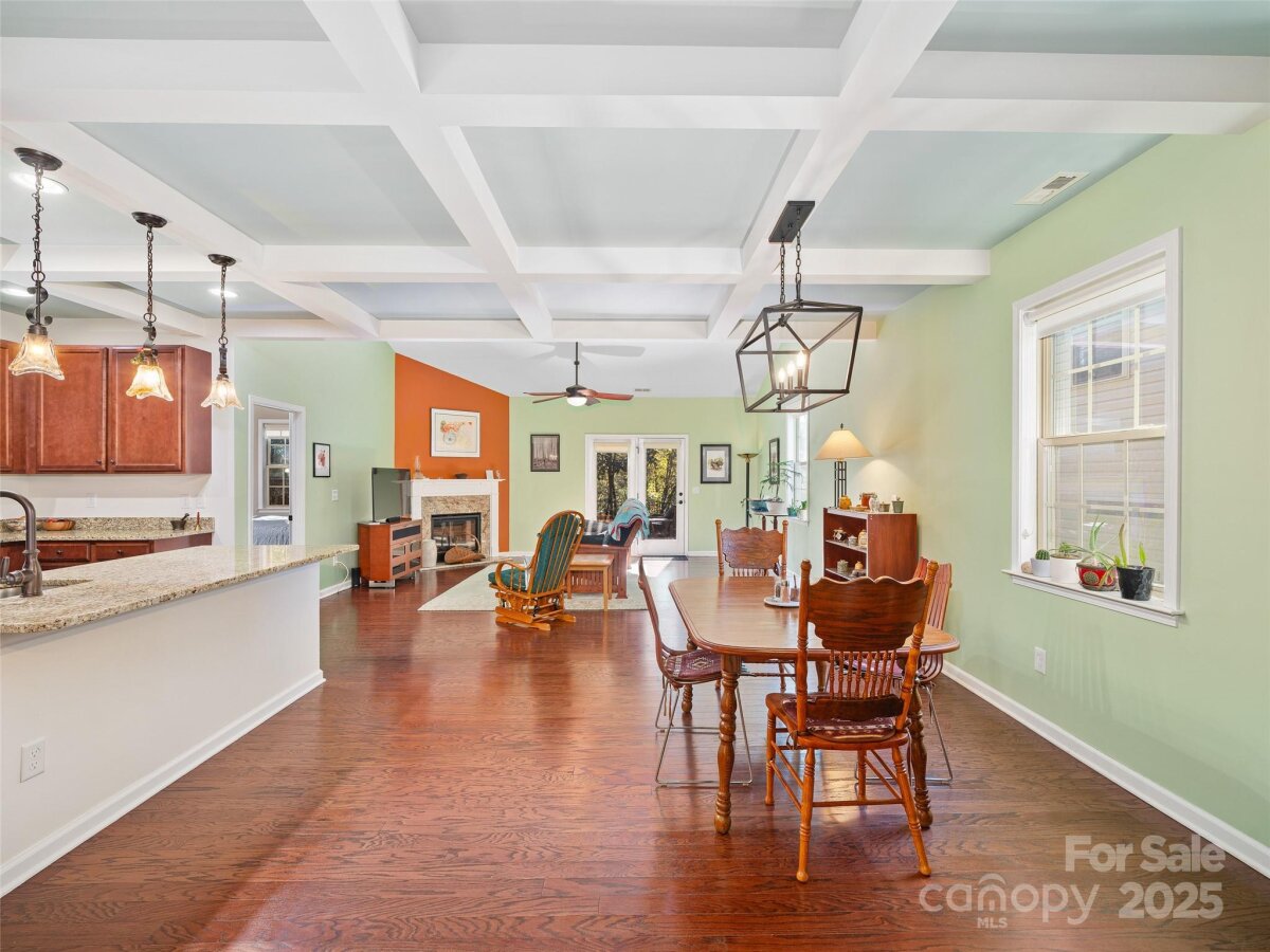 Weaverville 3 4318994c