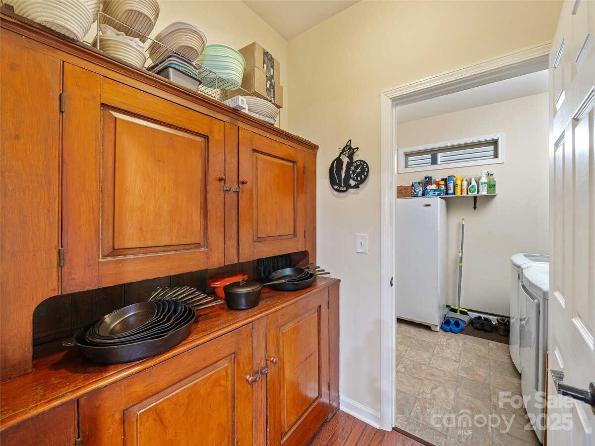 Weaverville 8 4318994h