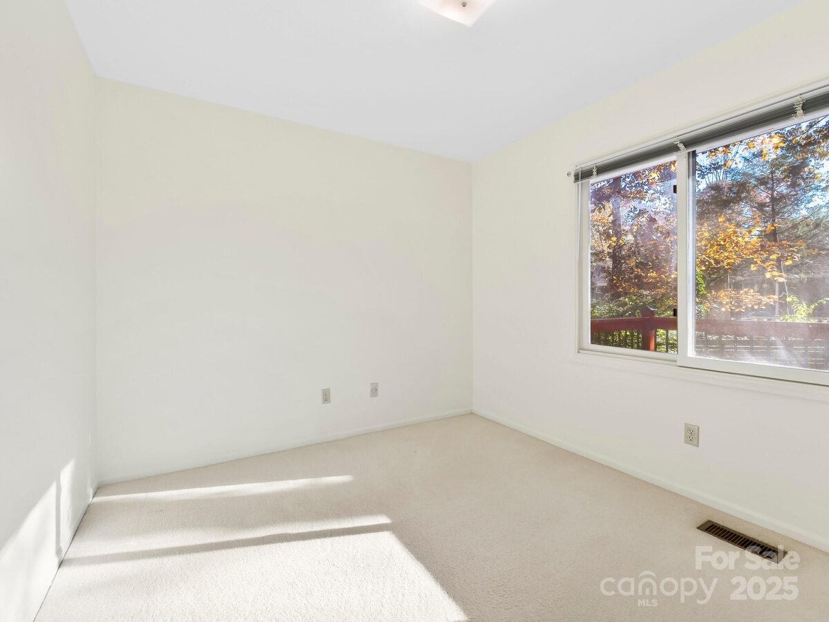 Avery Creek 19 4319058s