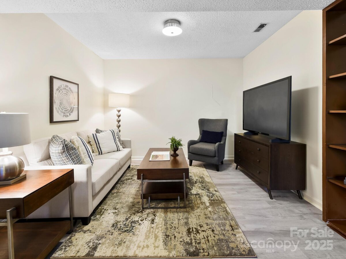 Avery Creek 25 4319058y