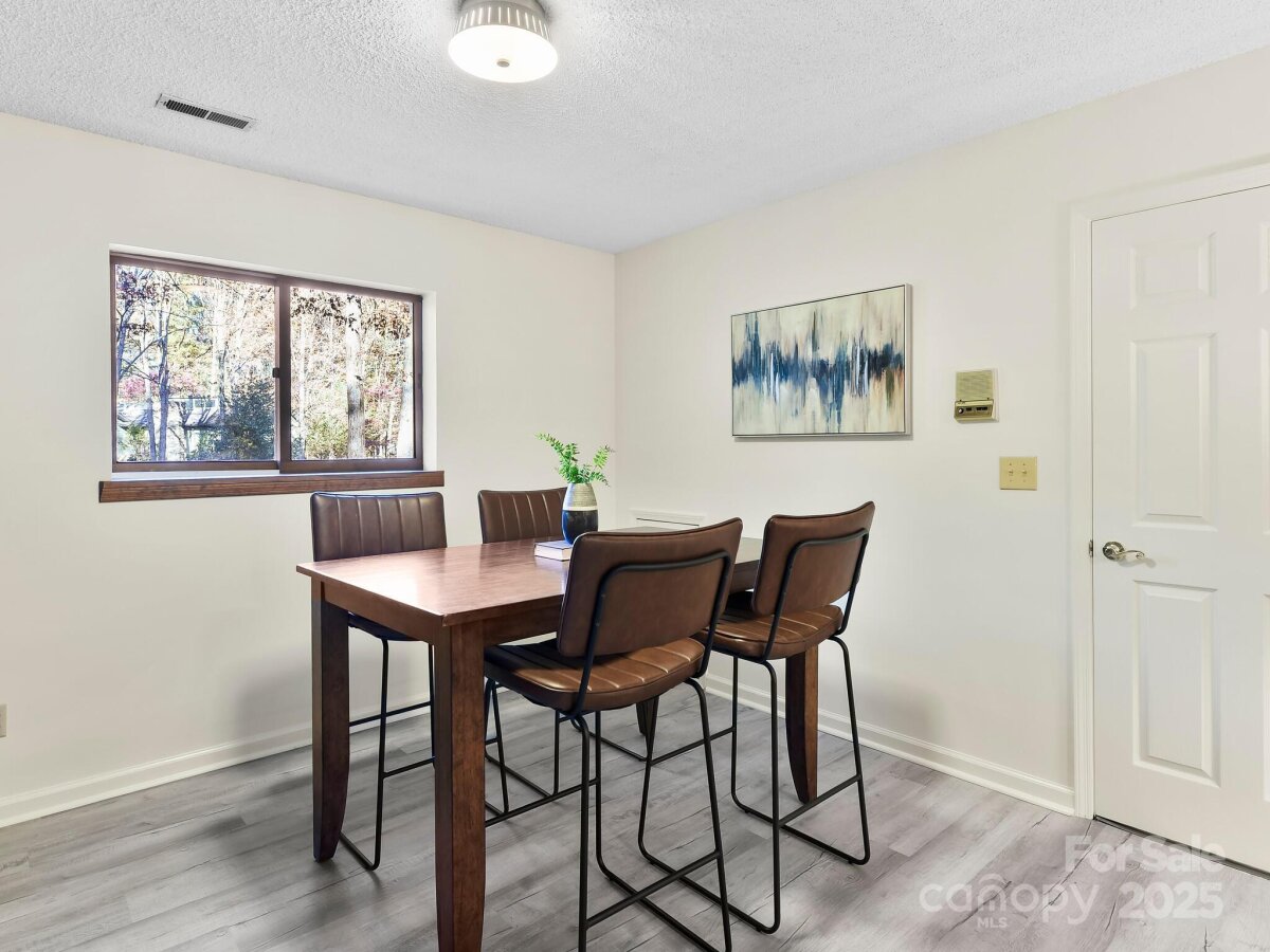 Avery Creek 26 4319058z