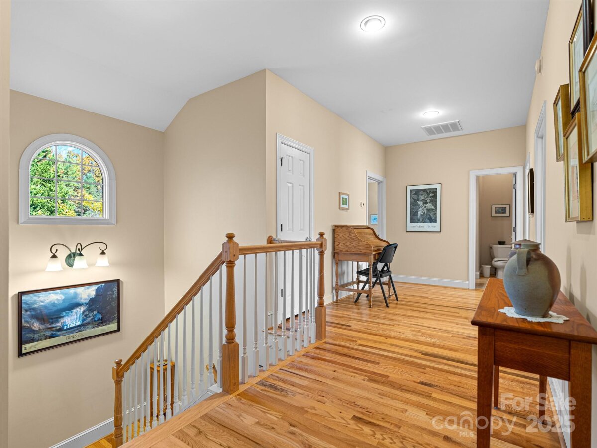 Avery Creek 22 4319415v