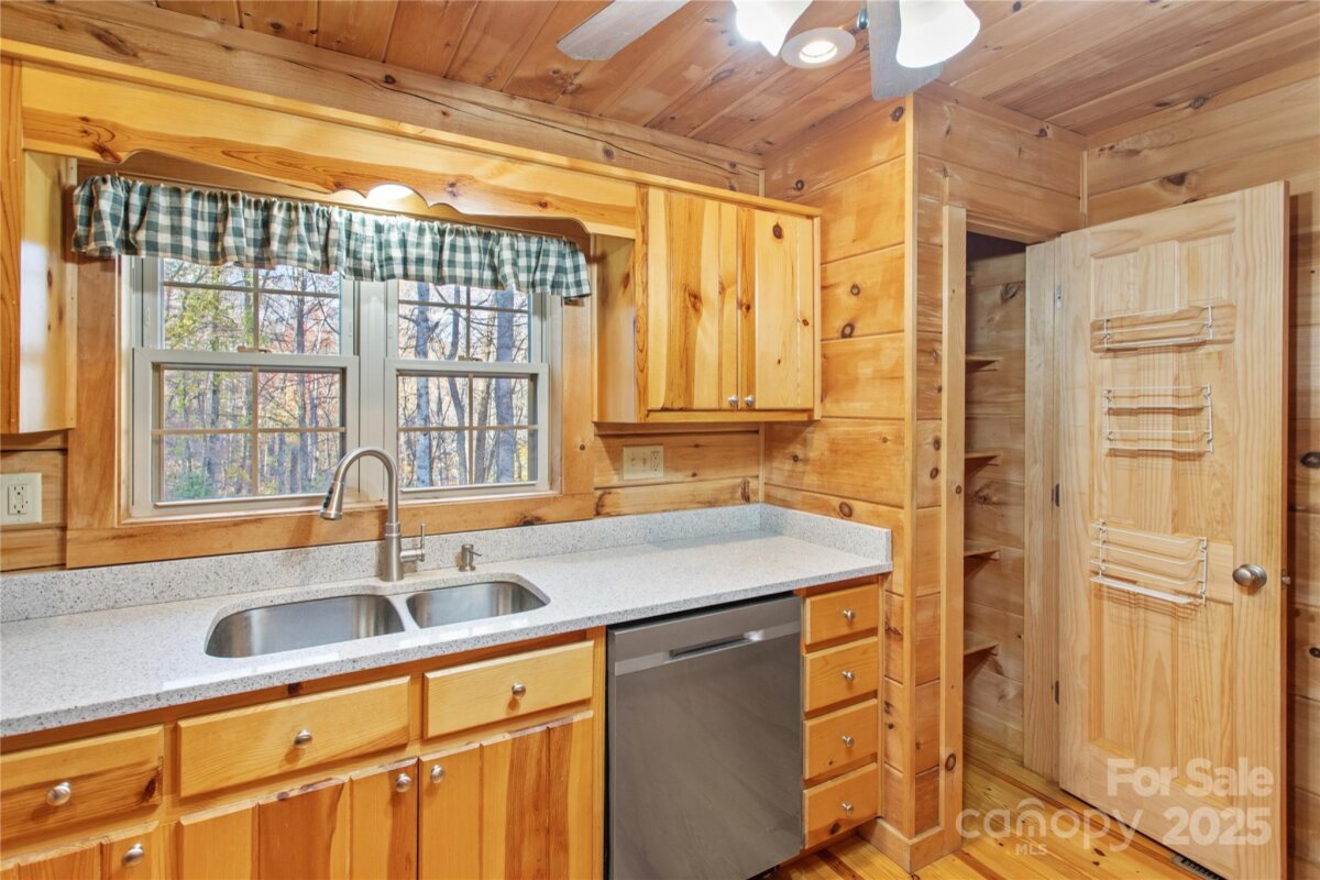 Waynesville 7 4319469g