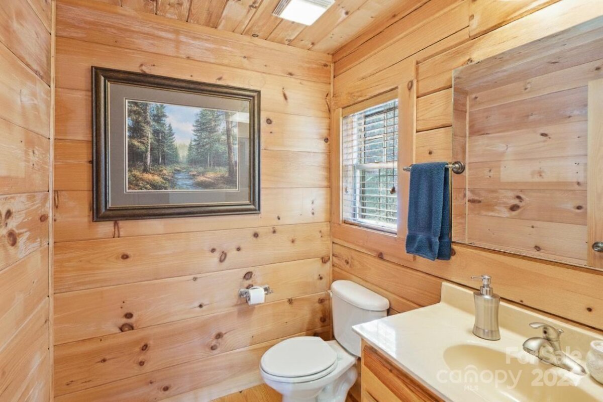 Waynesville 9 4319469i