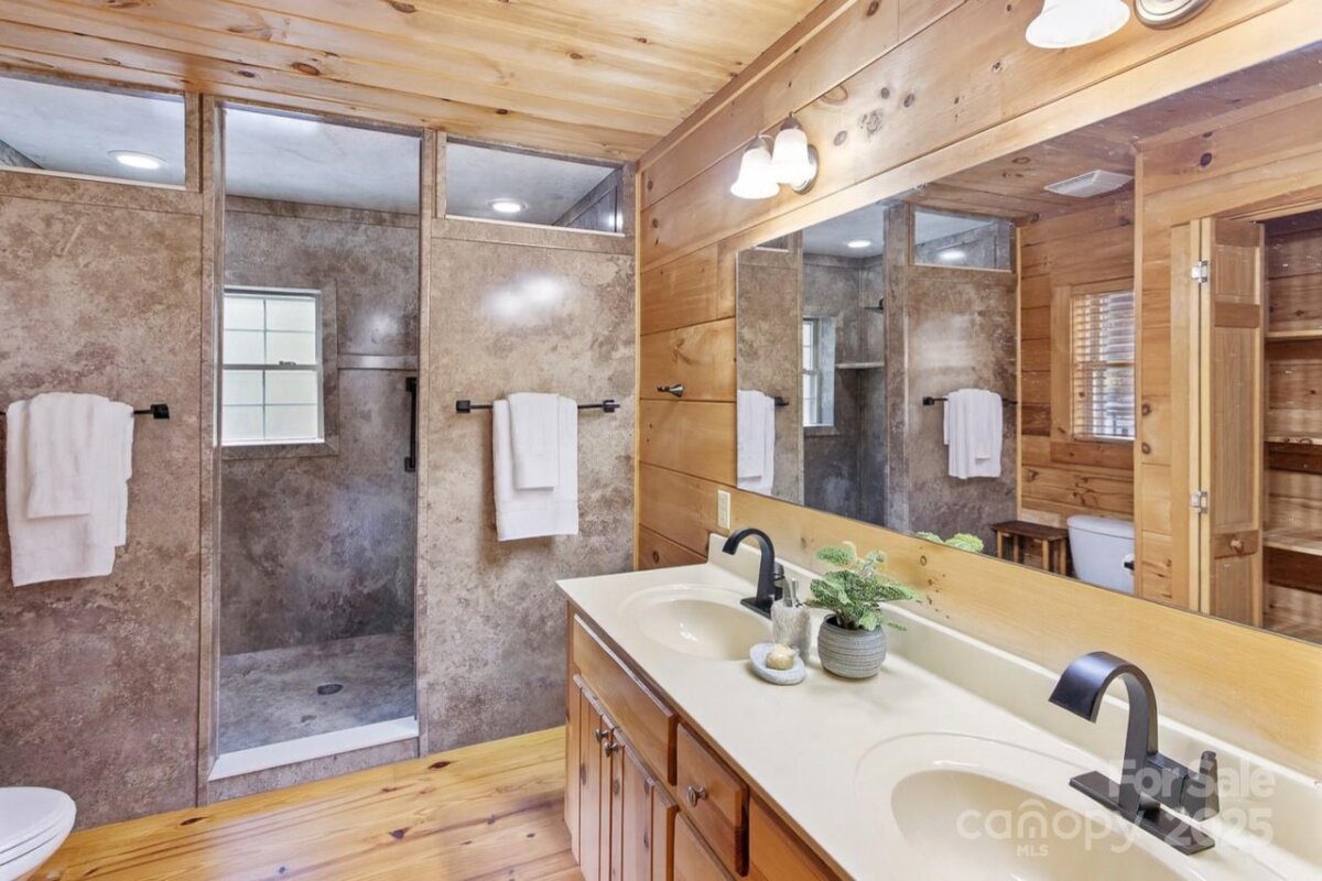 Waynesville 11 4319469k