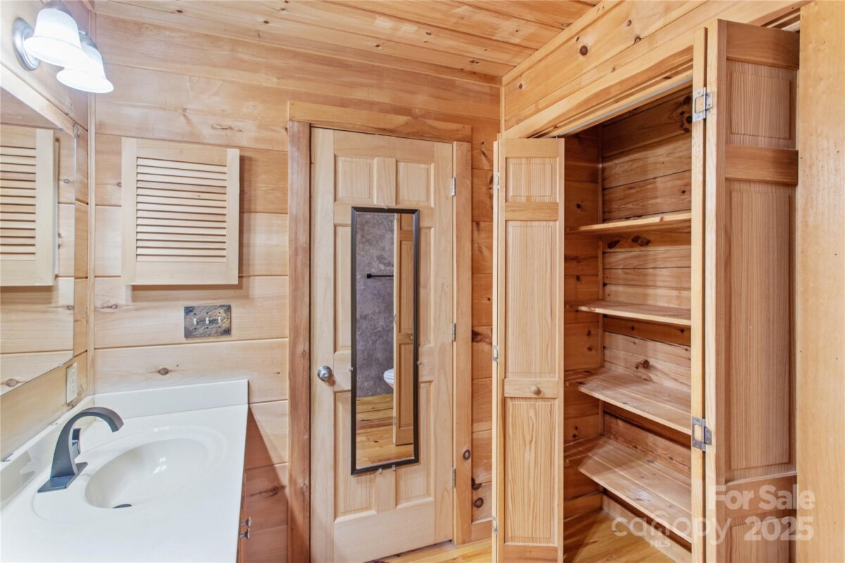 Waynesville 14 4319469n