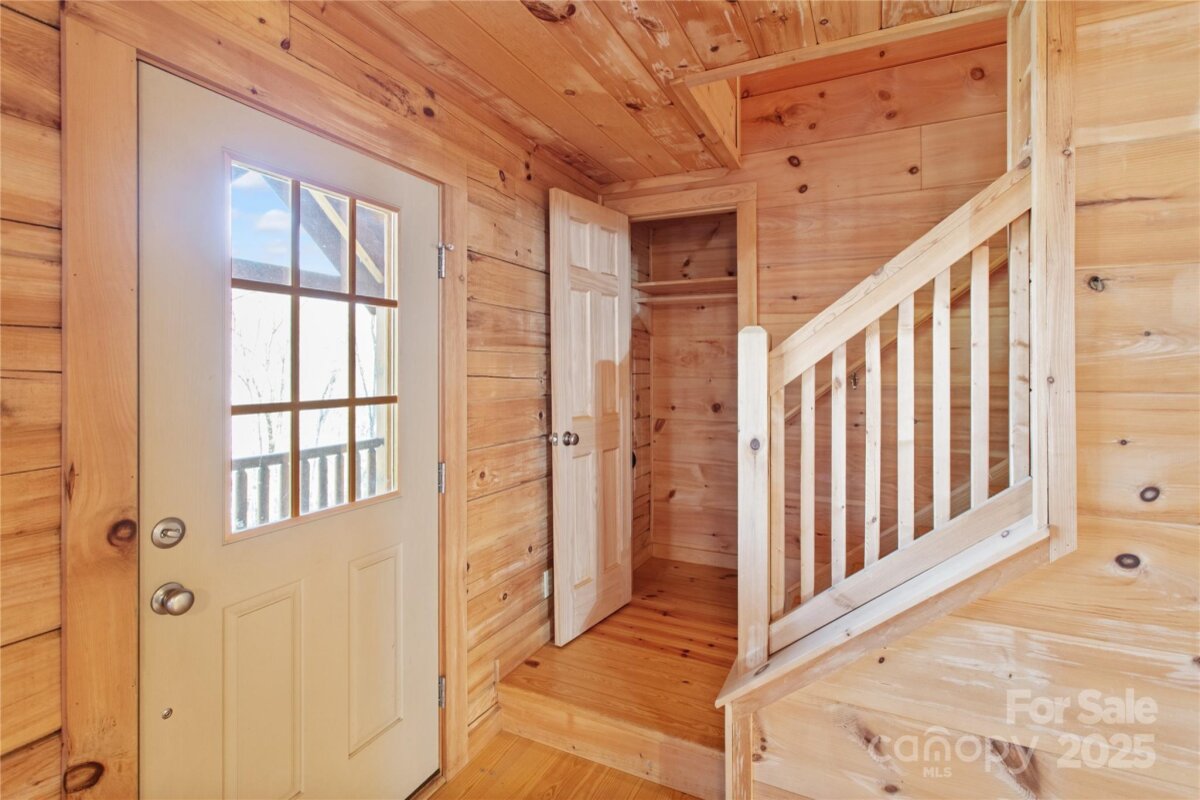 Waynesville 16 4319469p