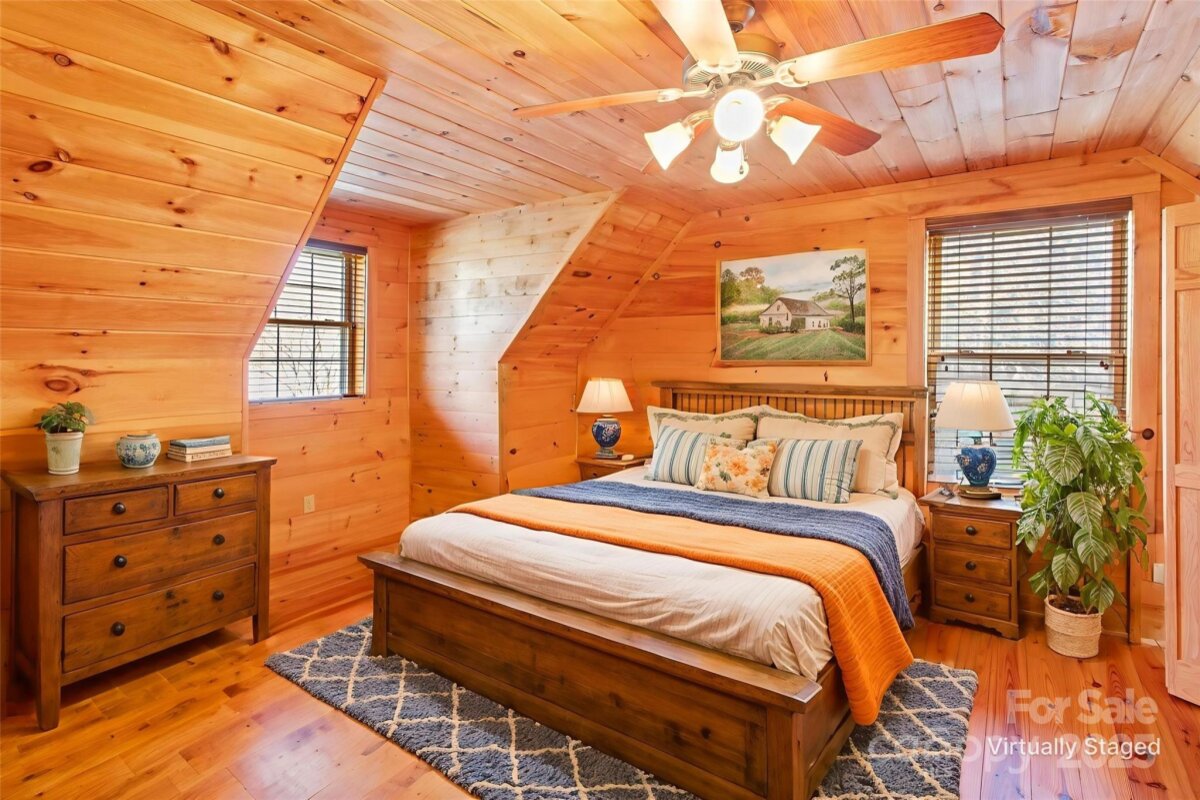 Waynesville 17 4319469q