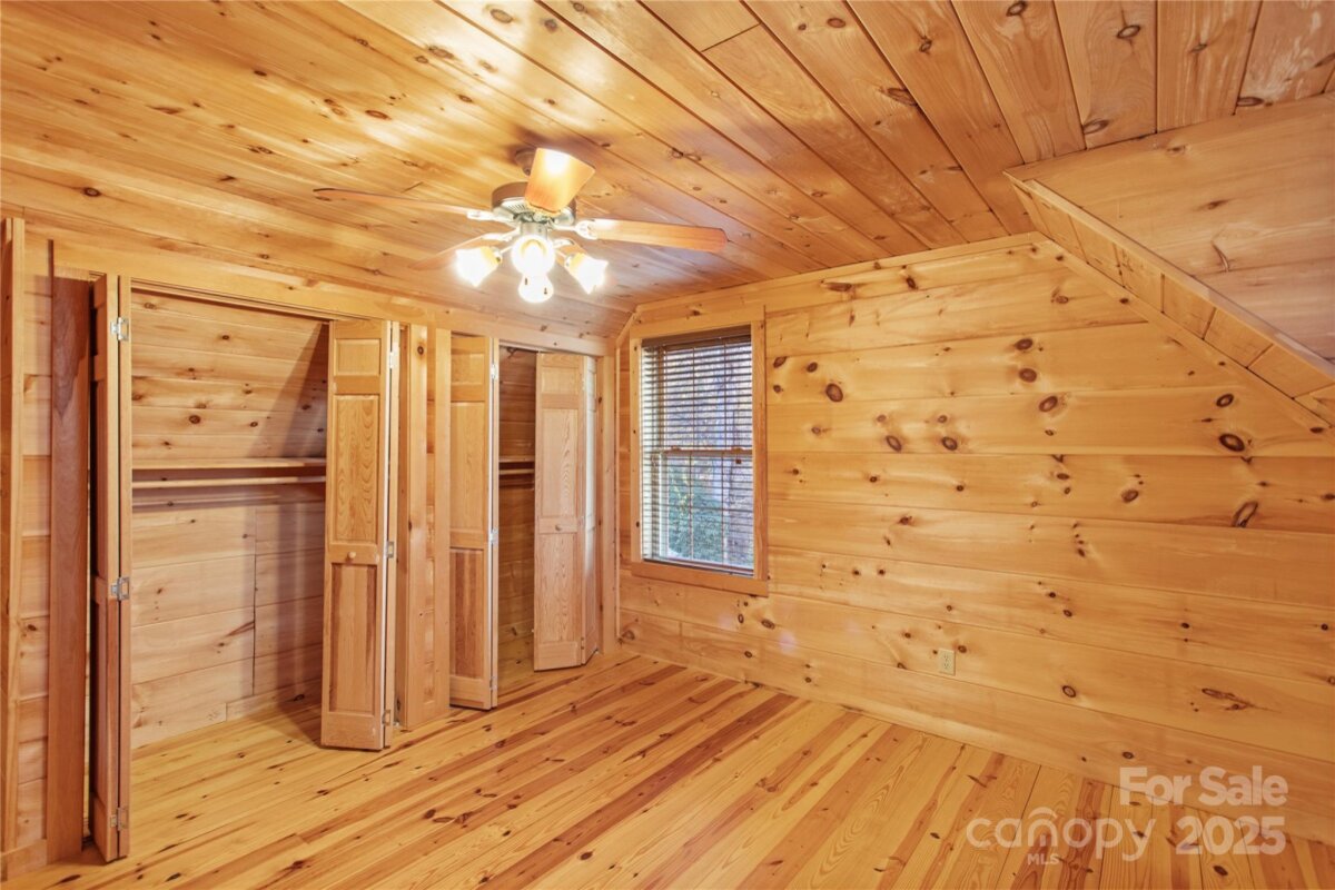 Waynesville 22 4319469v