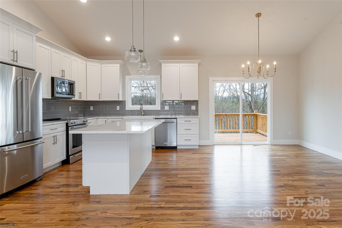 Mars Hill 19 4319713s