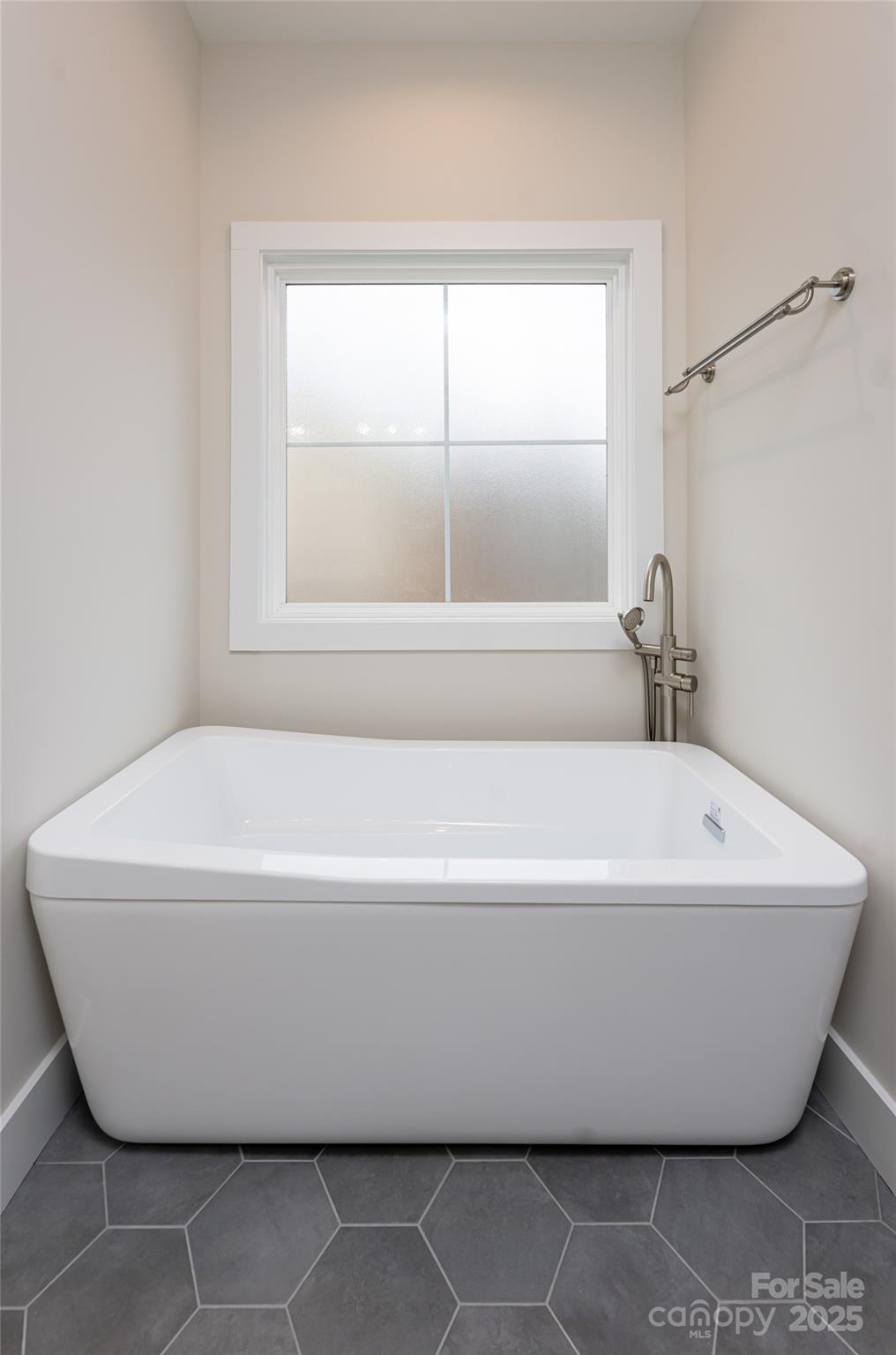 Mars Hill 22 4319713v