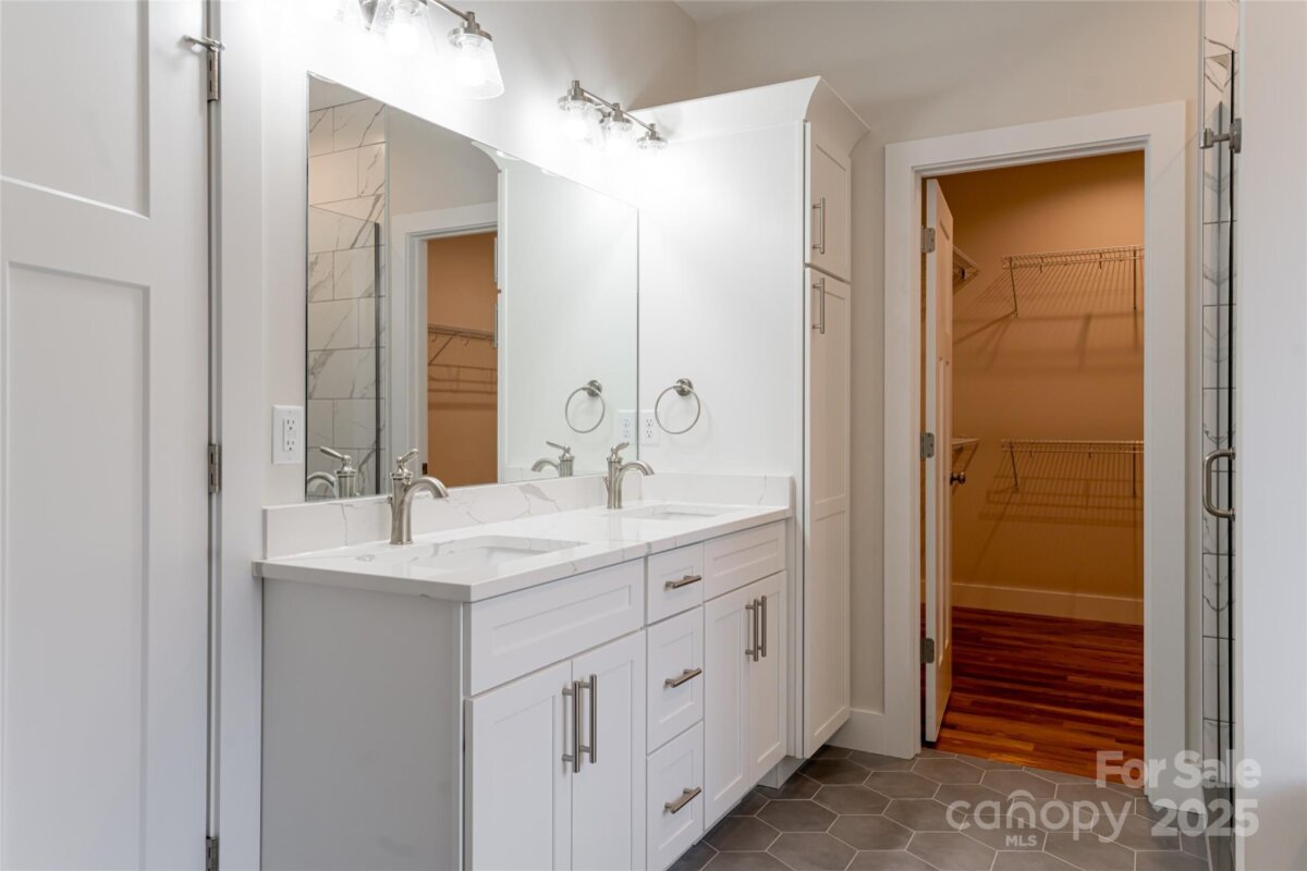 Mars Hill 26 4319713z