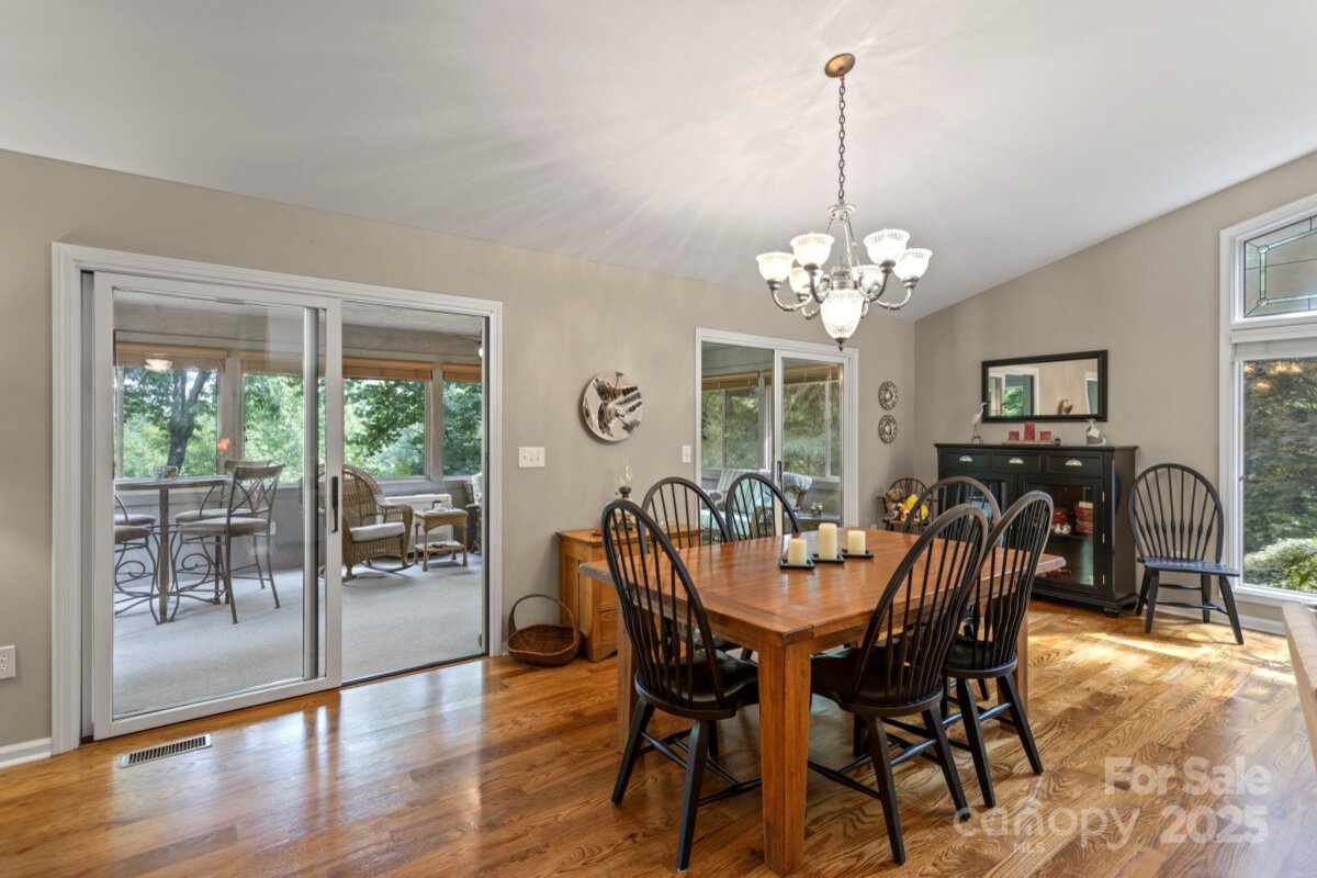 Flat Rock 8 4319994h