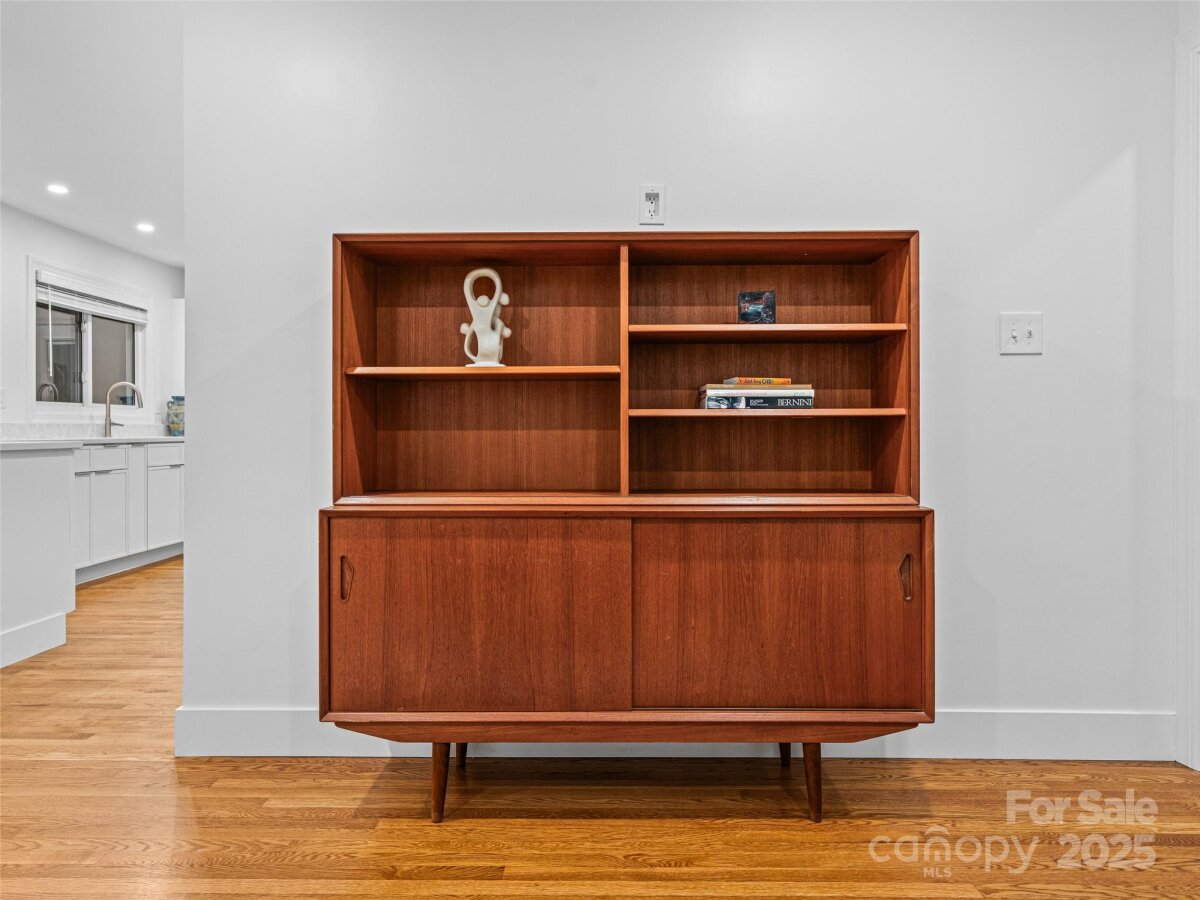 Kenilworth 14 4320588n